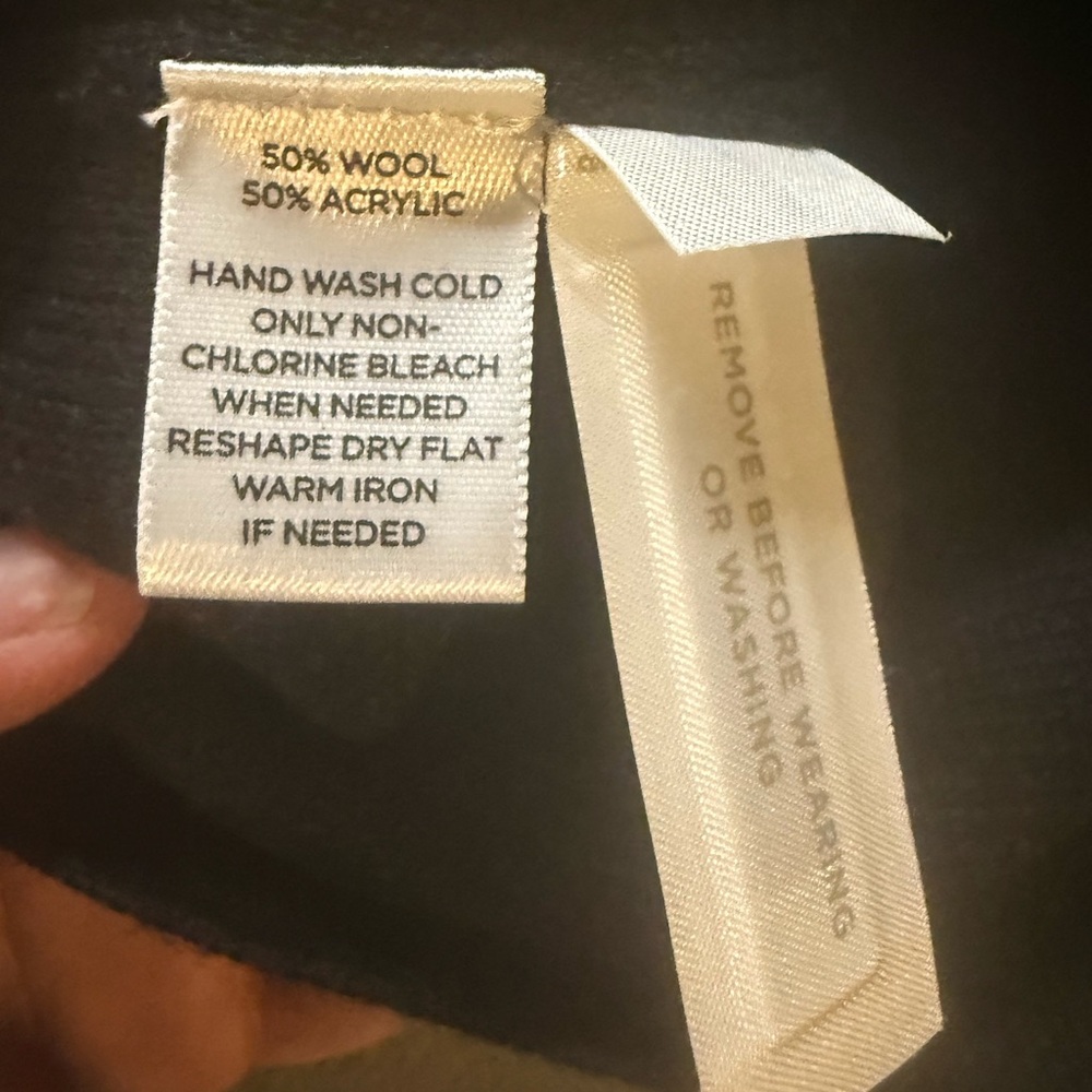 LOFT Black Pencil Skirt - Picture 4 of 6